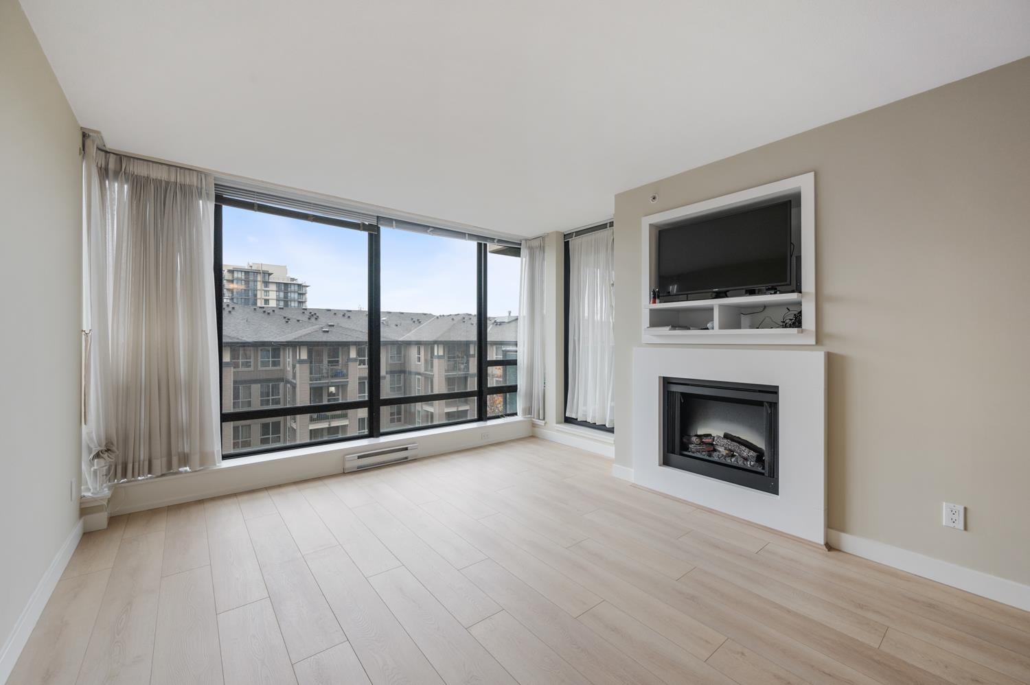 9180 Hemlock Drive 605