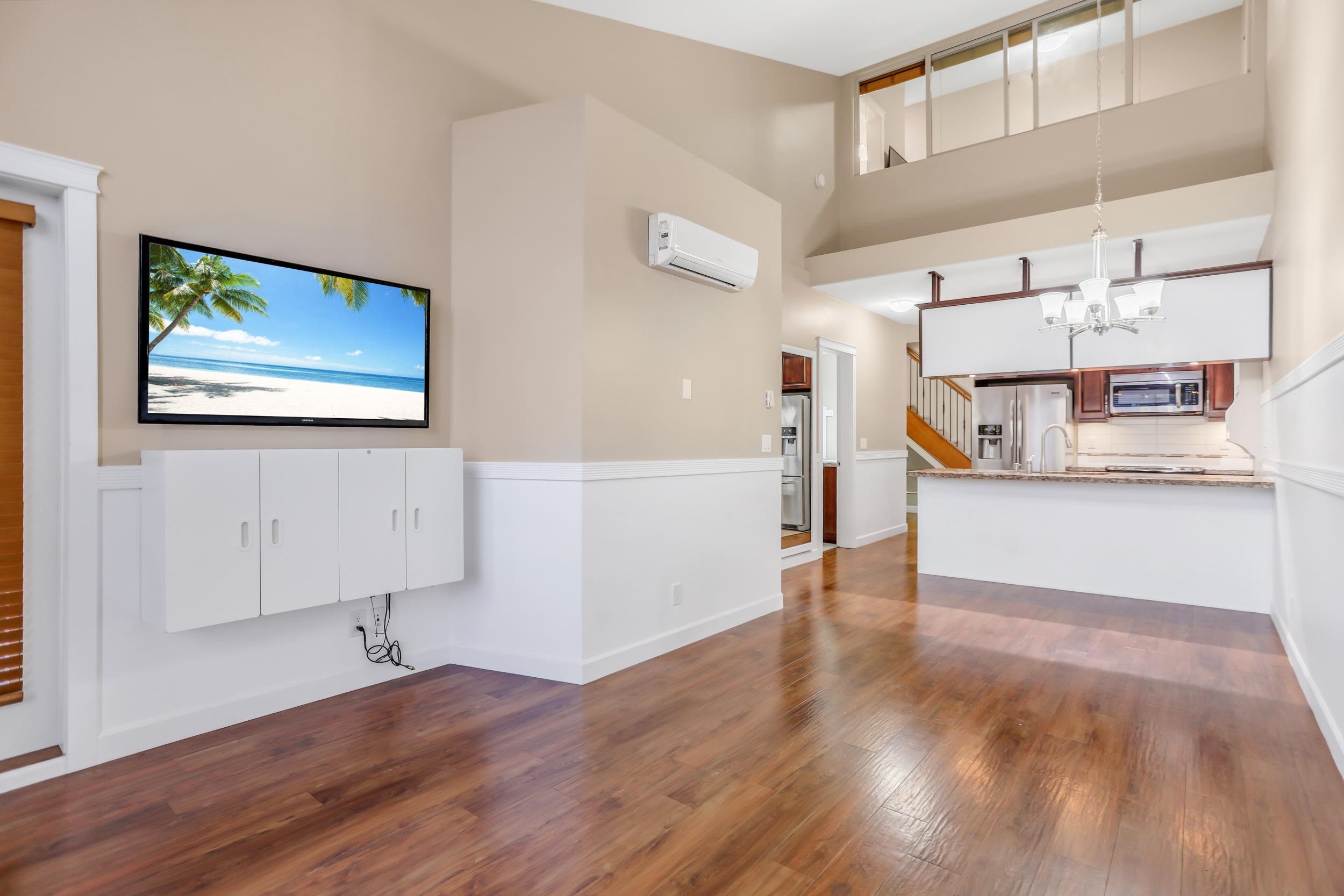 8258 207a Street 561