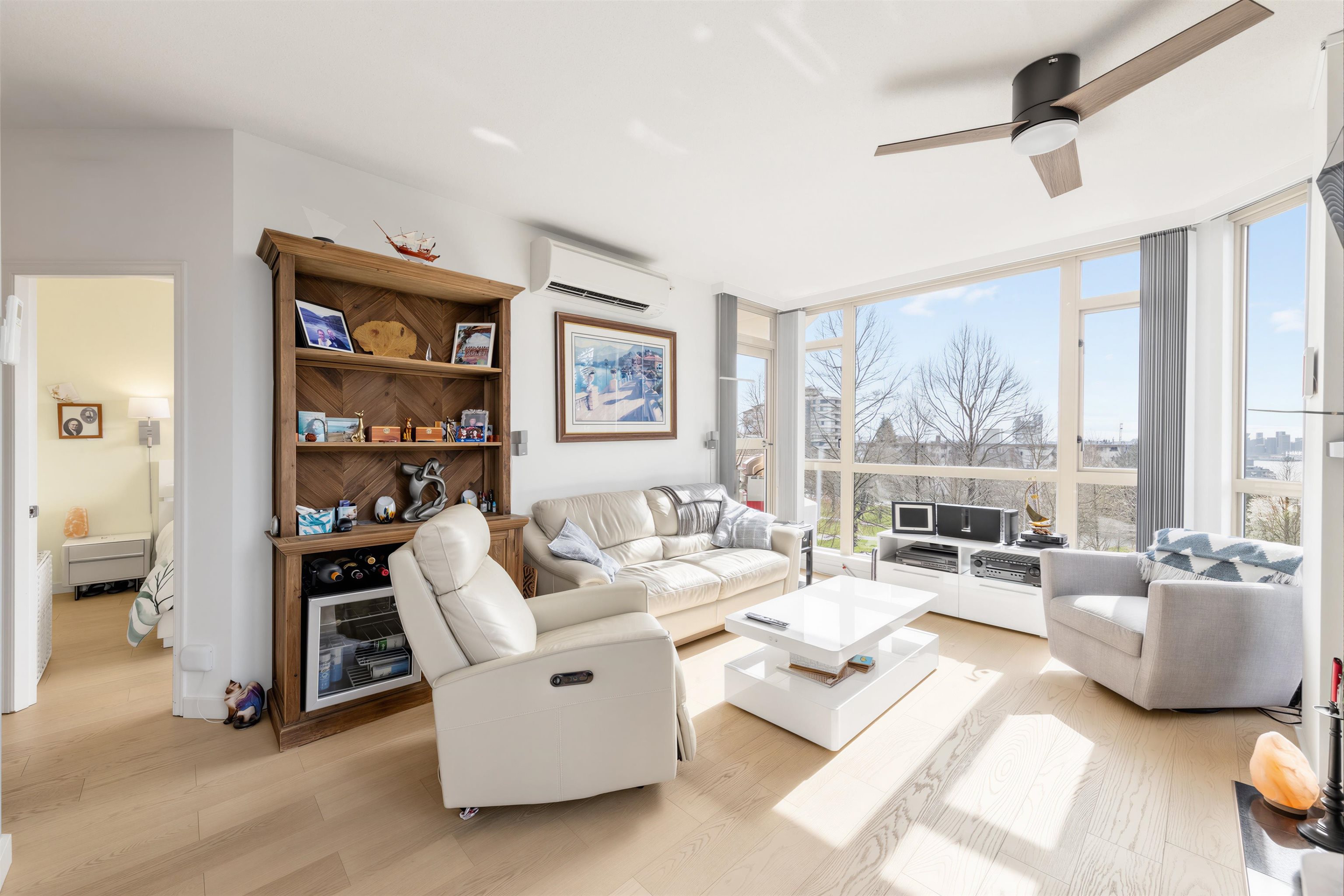 160 W Keith Road 304