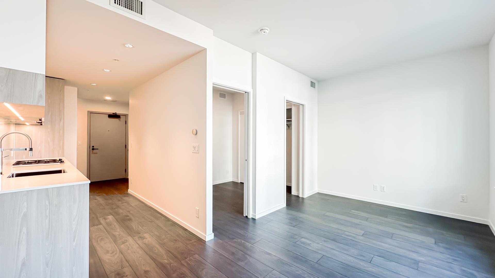 6808 Minoru Boulevard 811