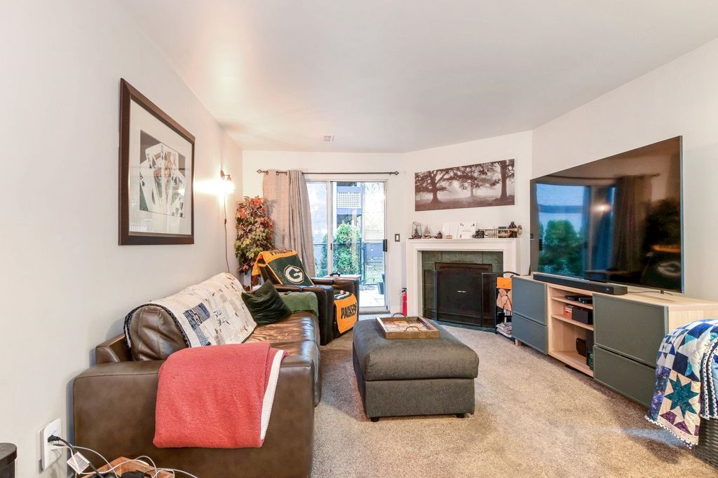 Photo of 34909 Old Yale Road #114, Abbotsford, BC V3G 2E7 (MLS # R3112240)