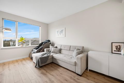 9233 Odlin Road 511 Richmond BC V6X 0V4