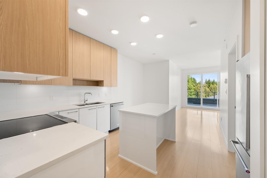 listing image 1107230260467212738