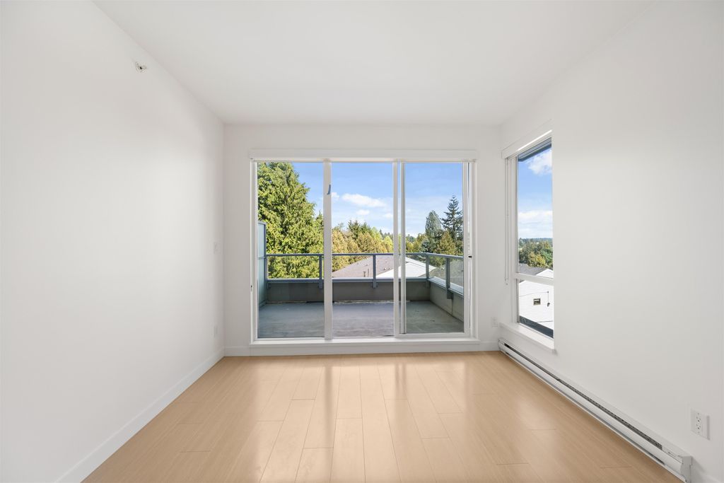 listing image 1102393337886517437