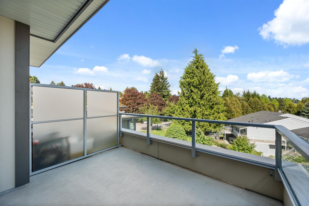 listing image 1106255825877324228