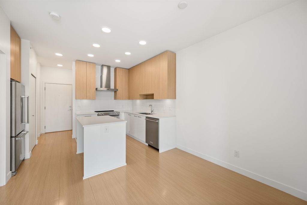 listing image 1102707328568488352