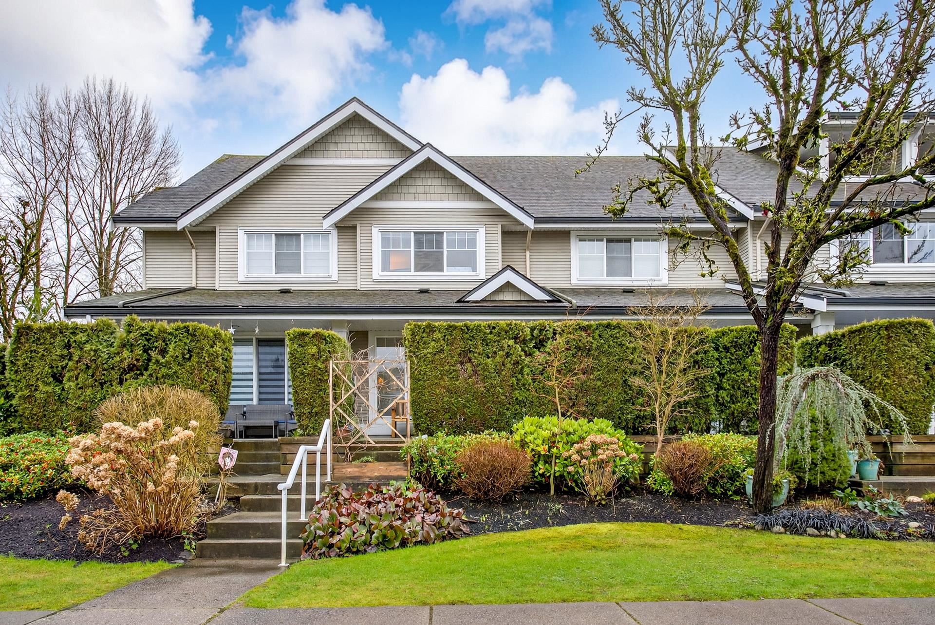 2927 Fremont Street 10