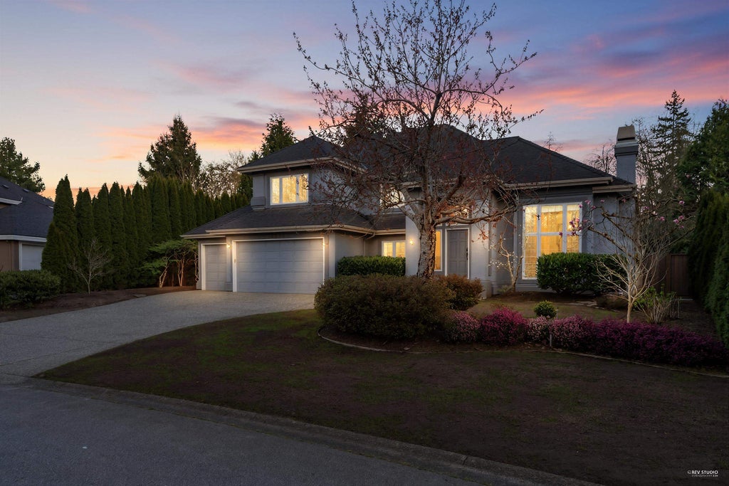 Photo of 13572 22a Avenue, Surrey, BC V4A 9V2 (MLS # R3148847)