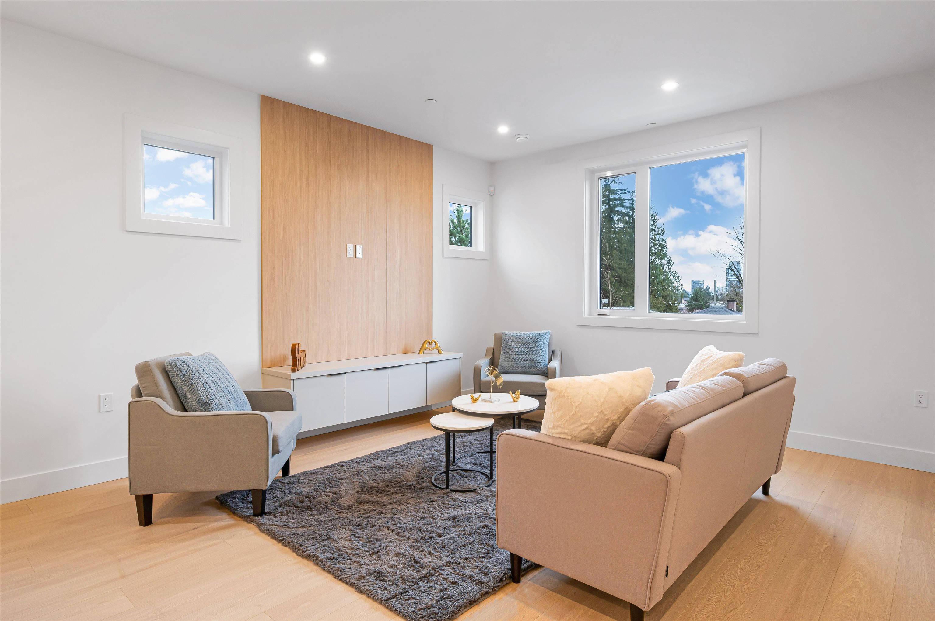 4855 Venables Street 6