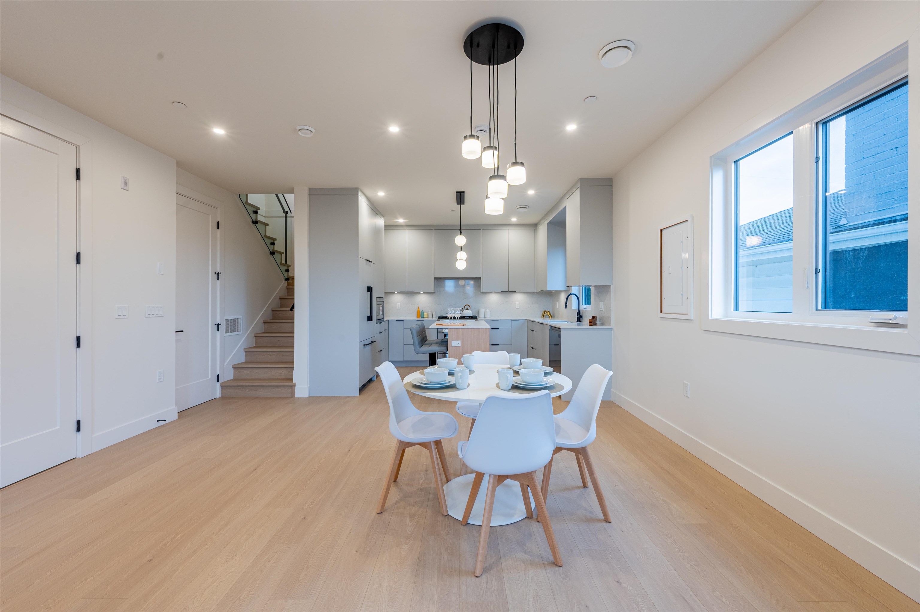 4855 Venables Street 6