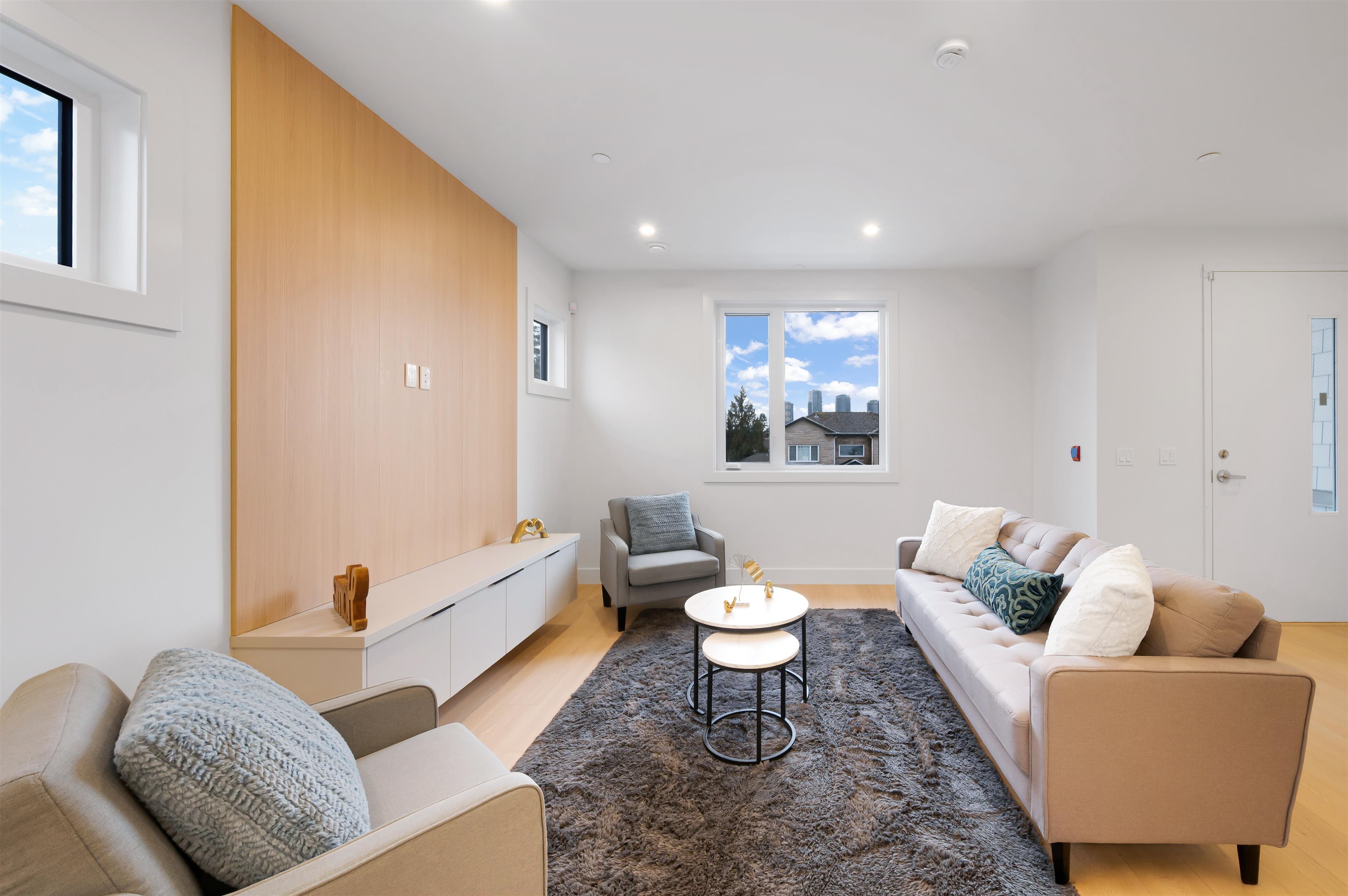 4855 Venables Street 6