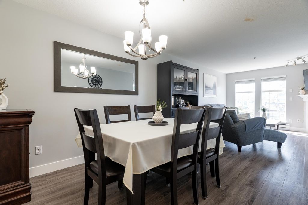 listing image 1103971777819522085
