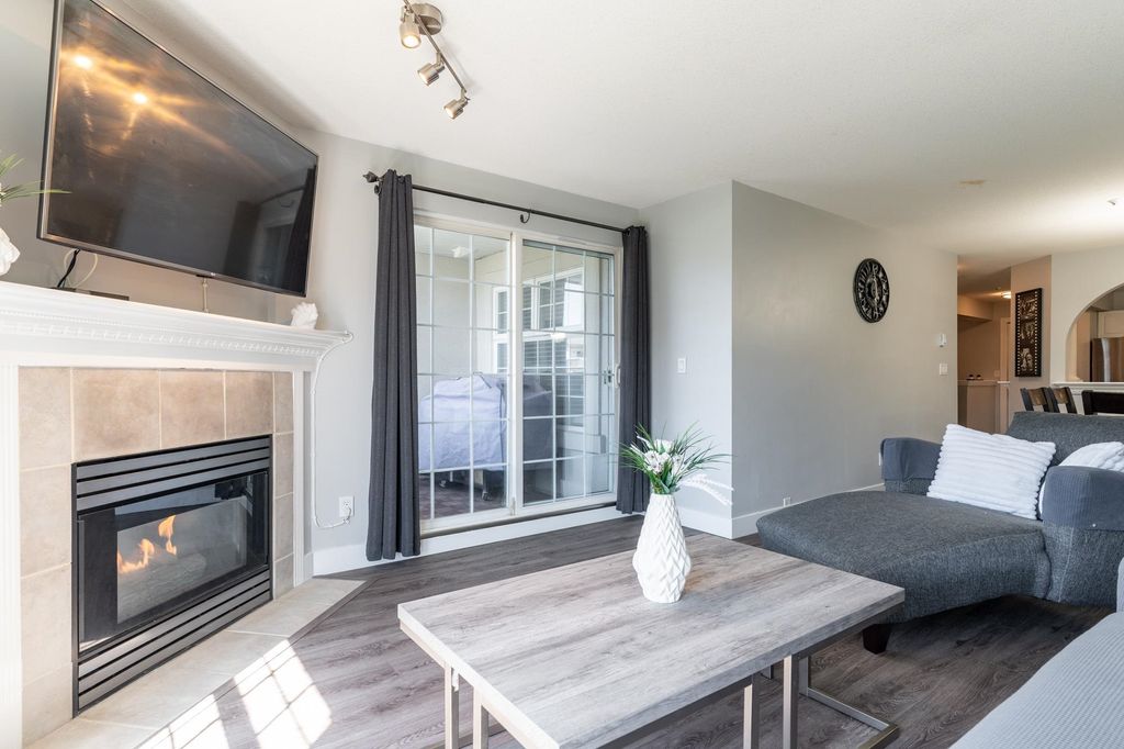 listing image 1105218824129174890