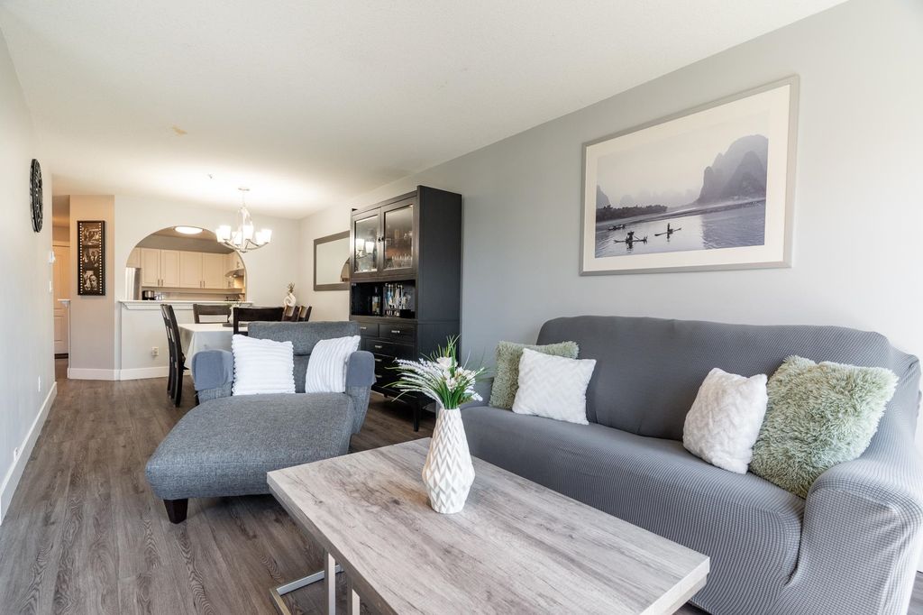 listing image 1109337602030045754