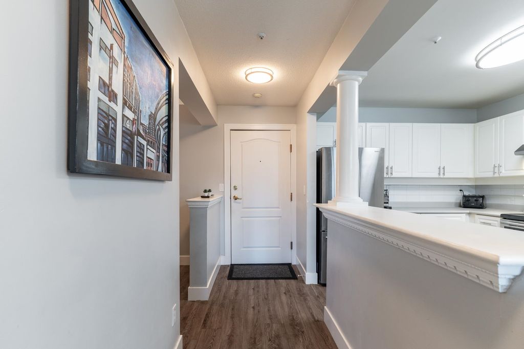 listing image 1108641000707143292