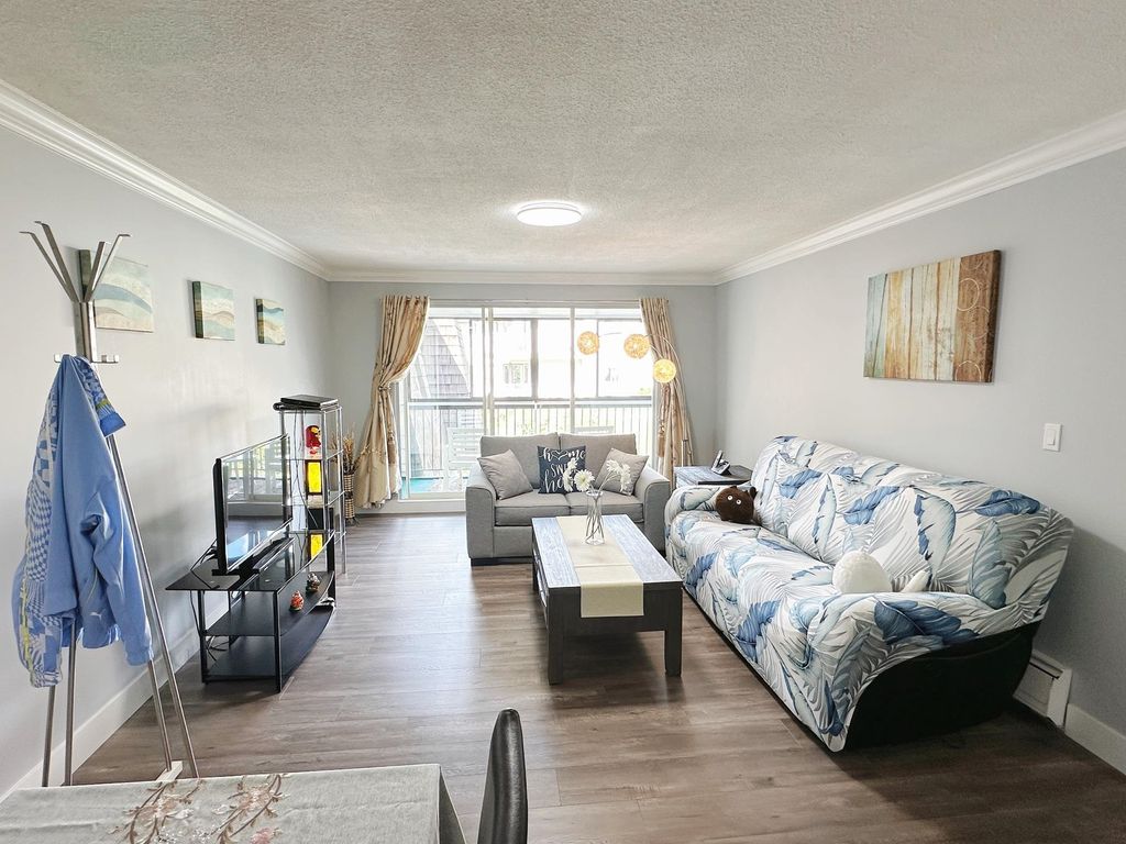 listing image 1106490957187211123