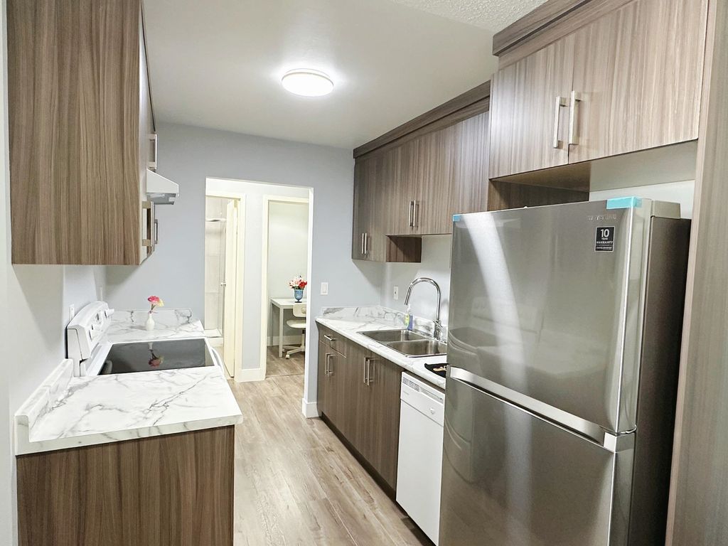 listing image 1104804228222594869