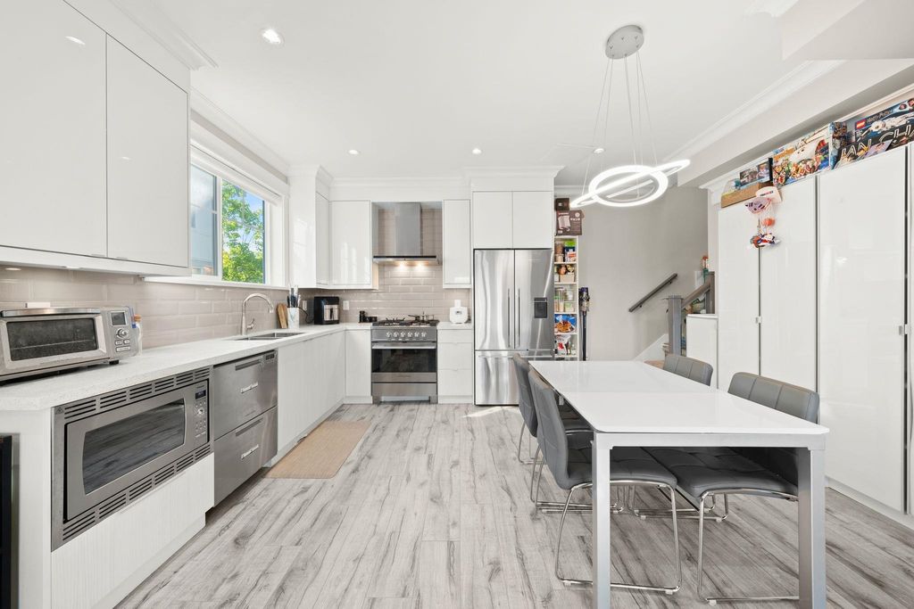 listing image 1107521397322976443
