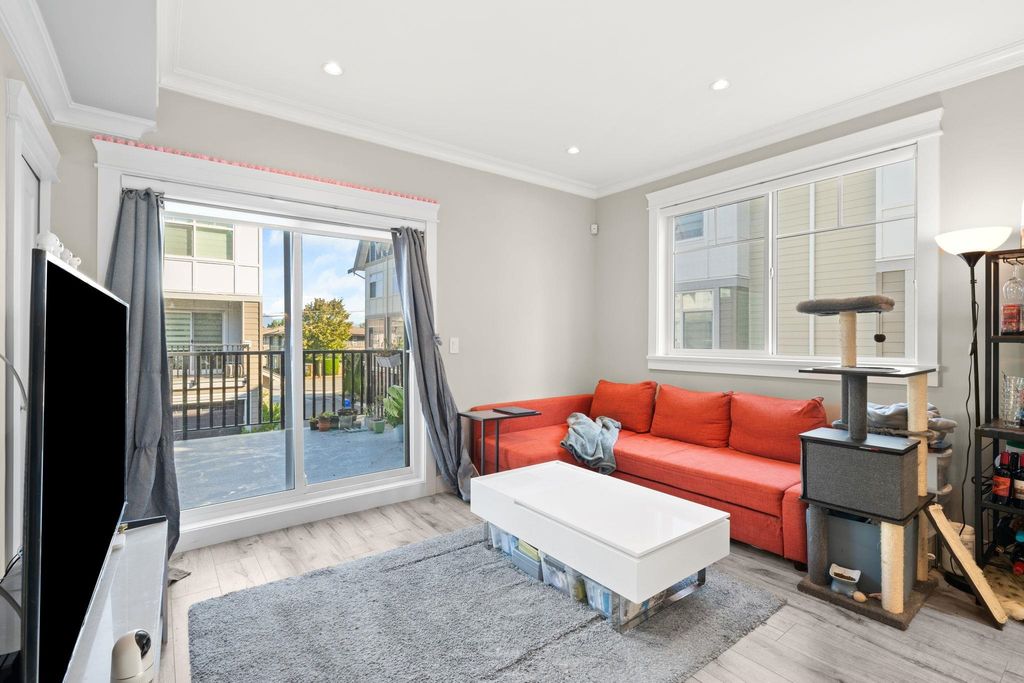 listing image 1102305529733893422