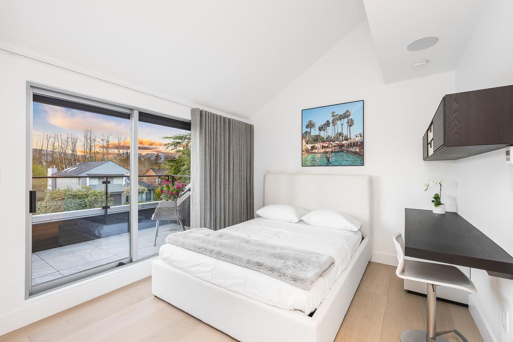 listing image 1106629344285415025