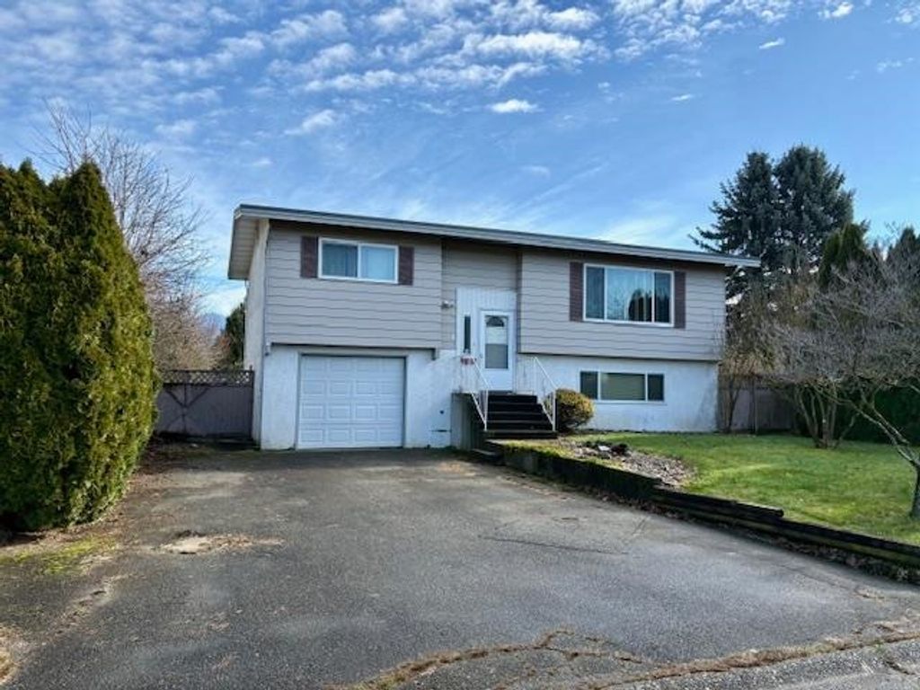 Photo of 8714 Cornwall Crescent, Chilliwack, BC V2P 7E6 (MLS # R3088851)