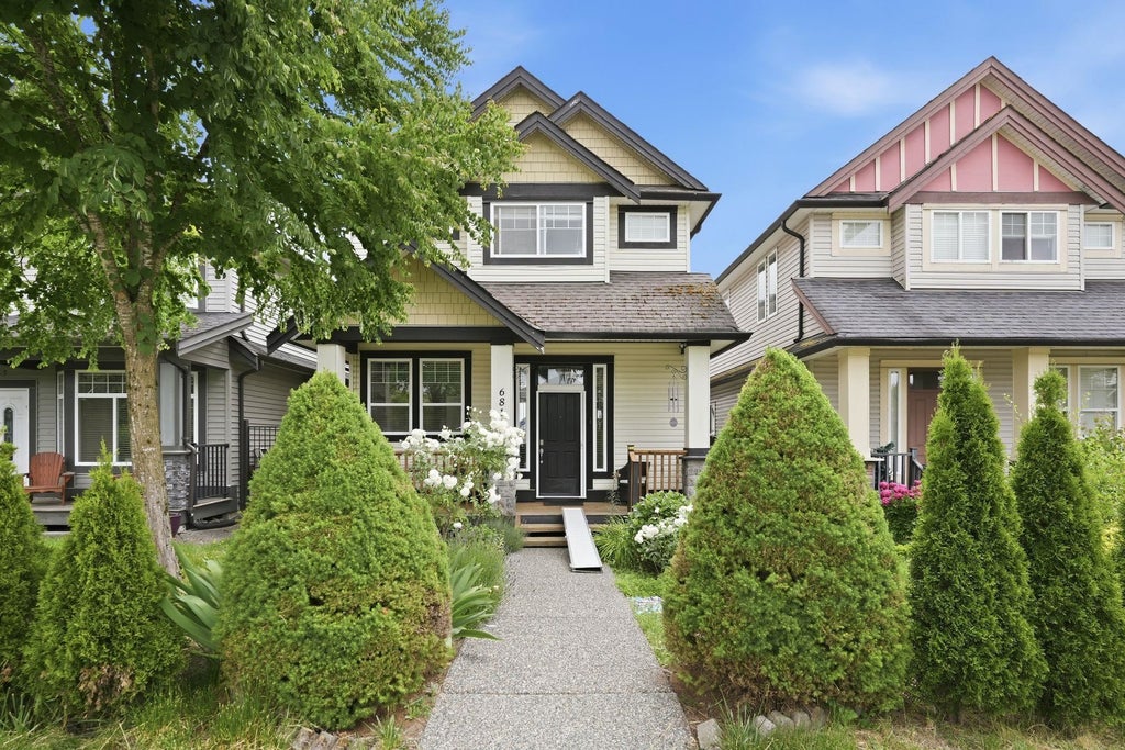 Photo of 6814 192 Street, Surrey, BC V4N 0B5 (MLS # R3159349)