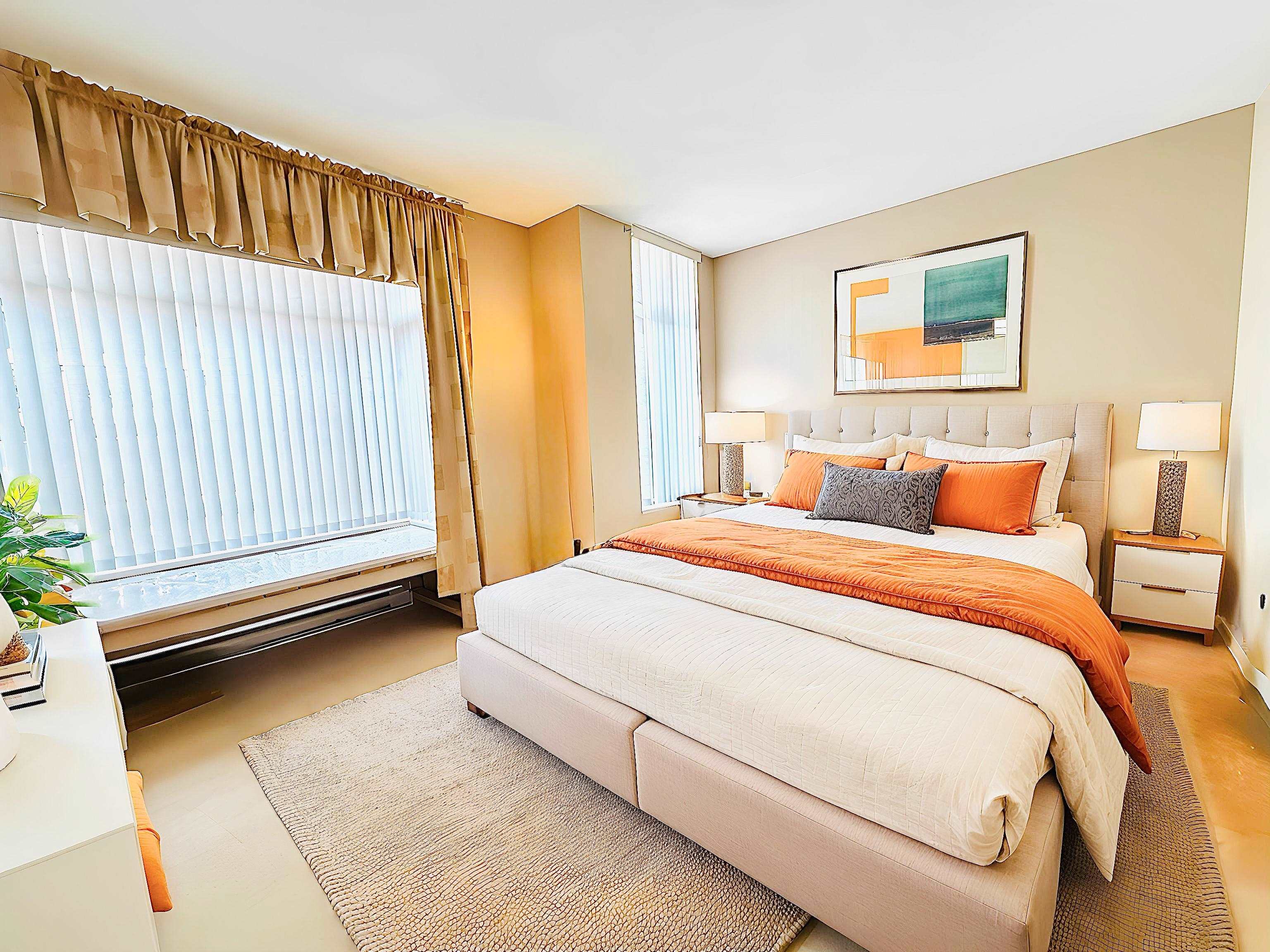 2089 Rosser Avenue TH13