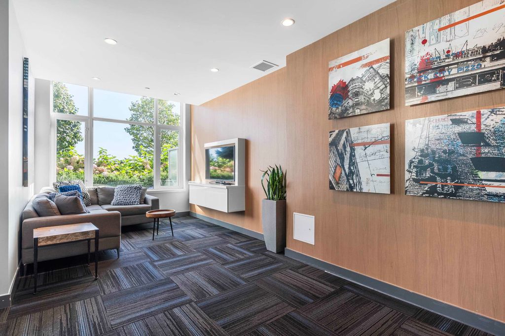listing image 1101110401895736888