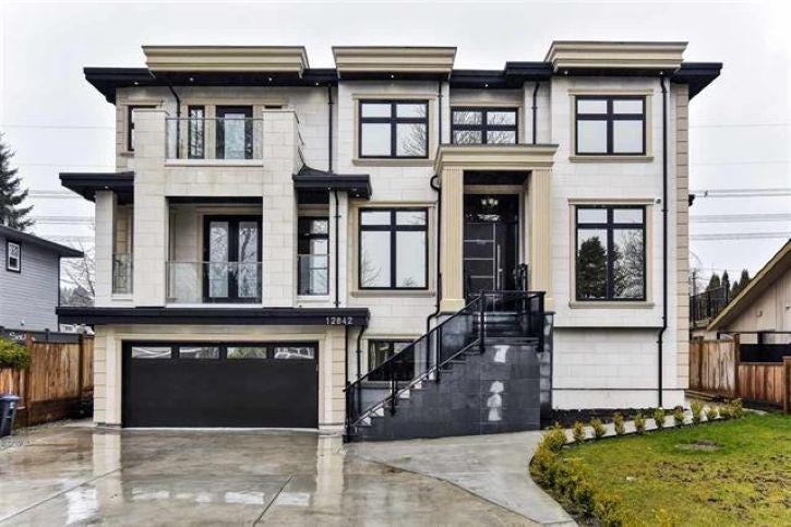 12842 CARLUKE CRESCENT