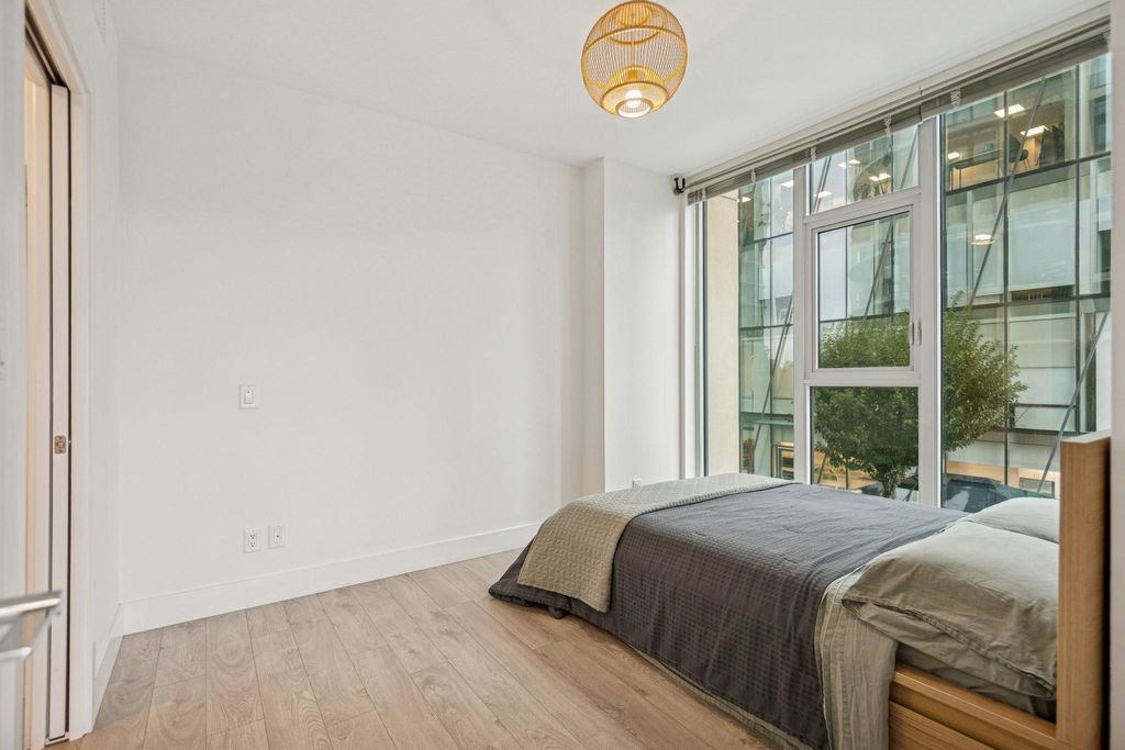 listing image 1104420401629838560