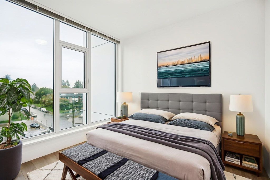 listing image 1100343397818779498