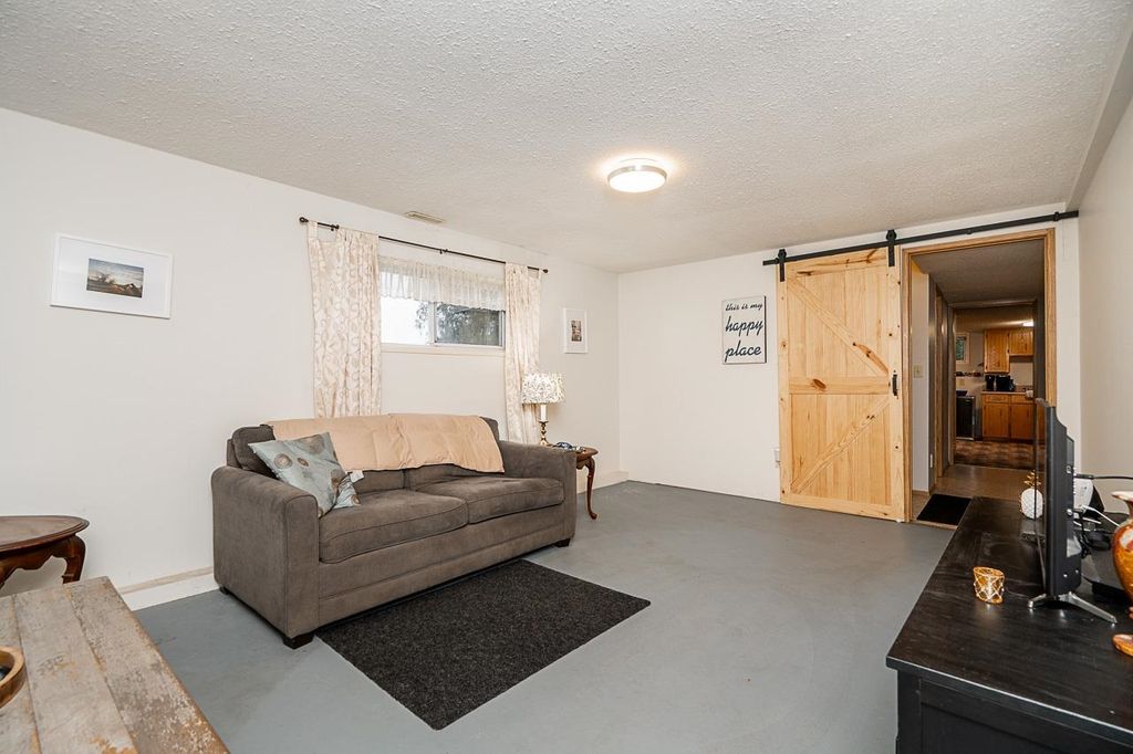 listing image 1103080121360970070