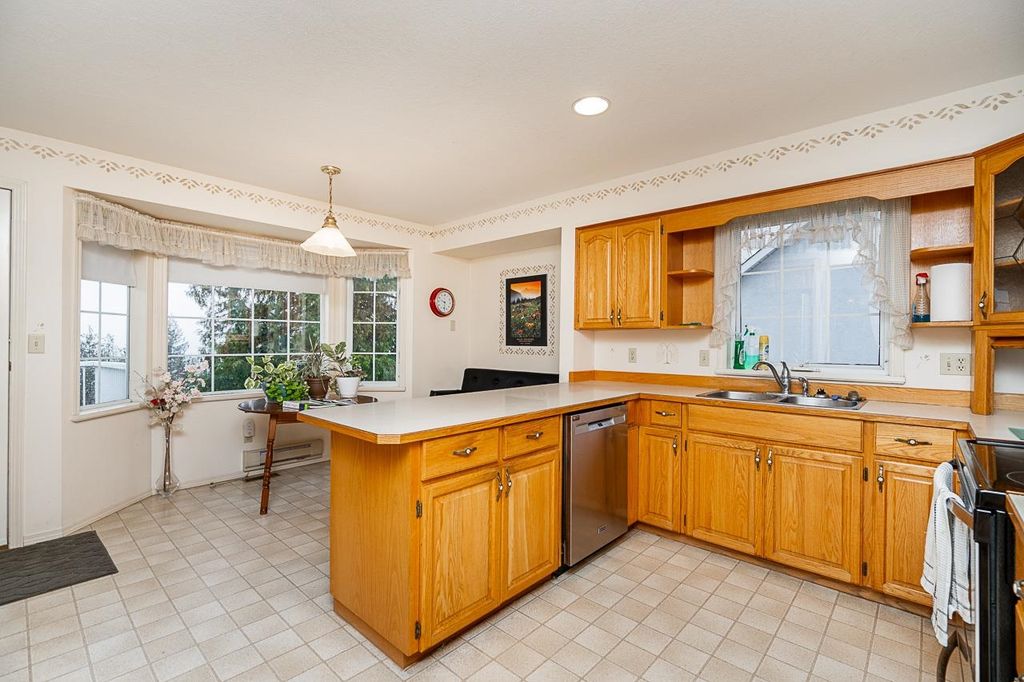 listing image 1102951044997143234