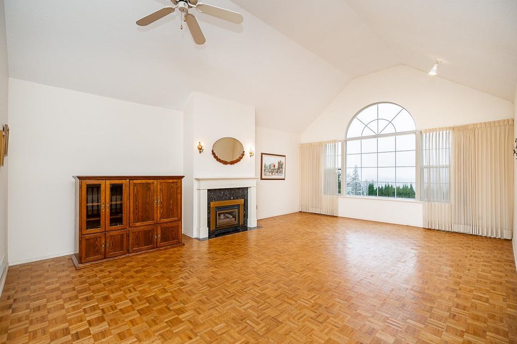 listing image 1109842102599603982