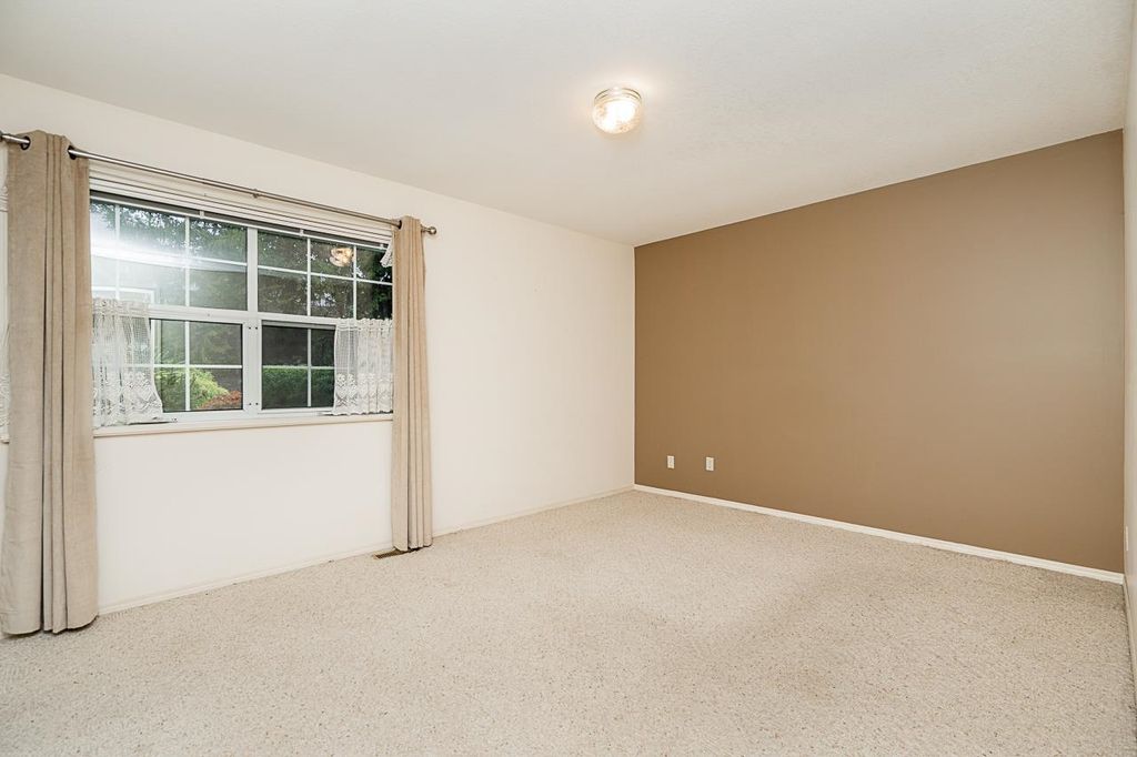 listing image 1108323375739586462