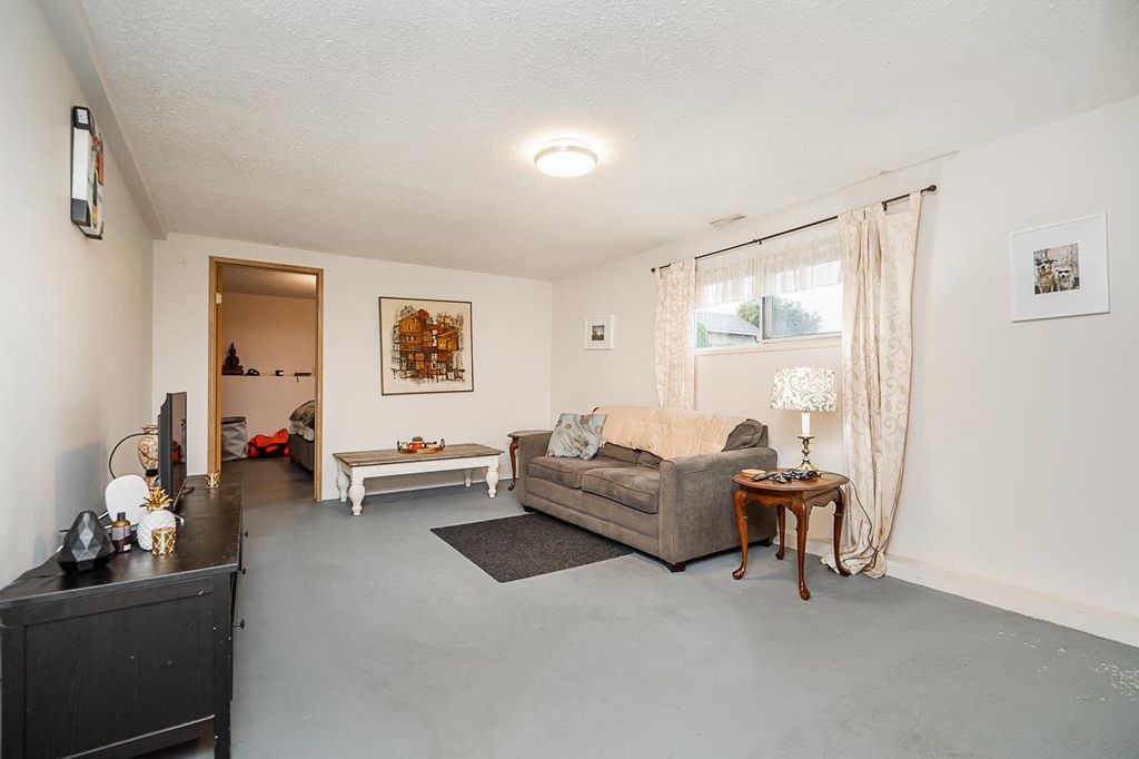 listing image 1106629278914750460