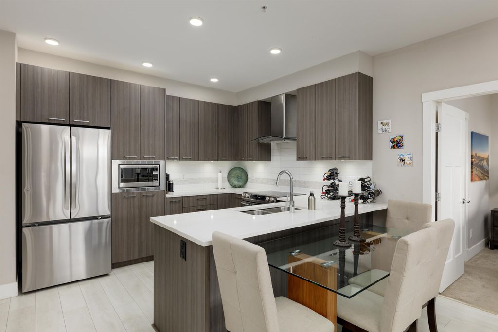 listing image 1104488987805885686