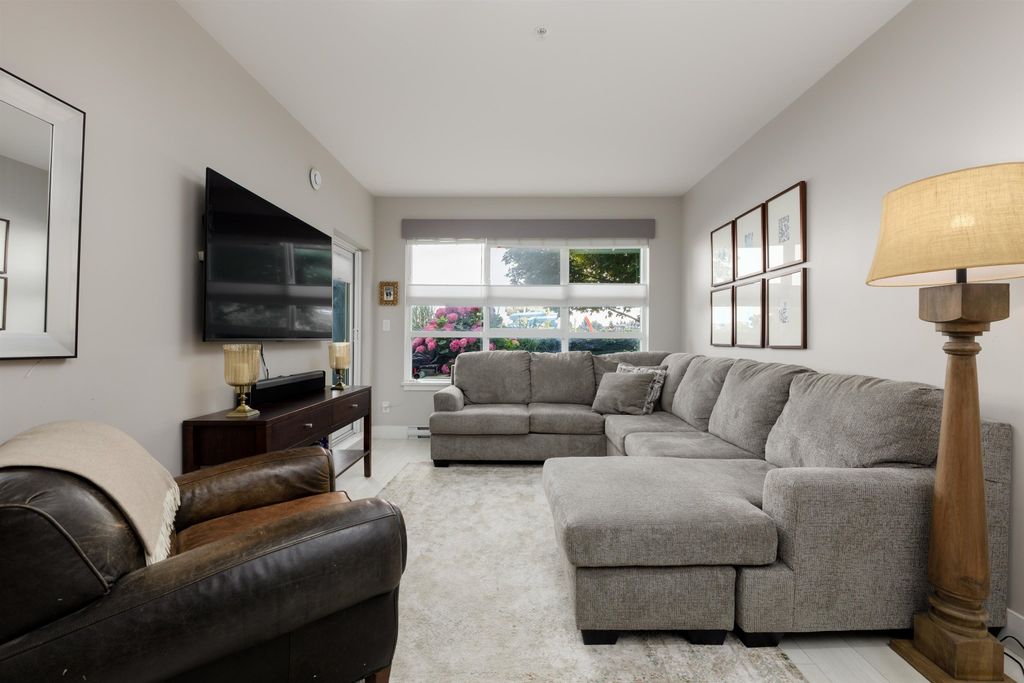 listing image 1103685815509645577