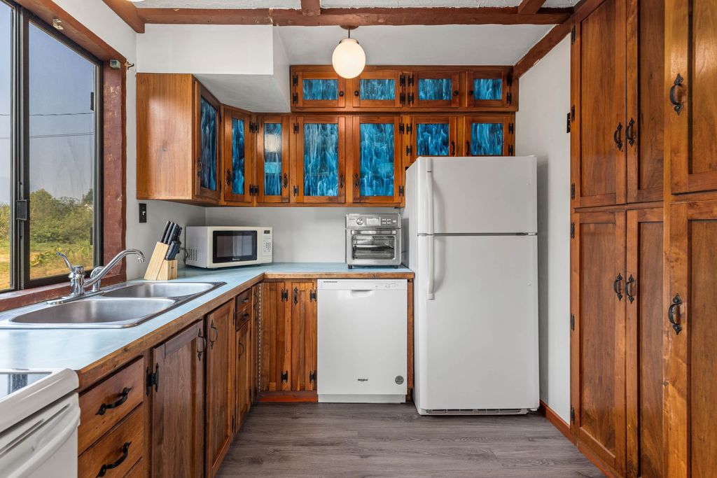 listing image 1109349690223055408