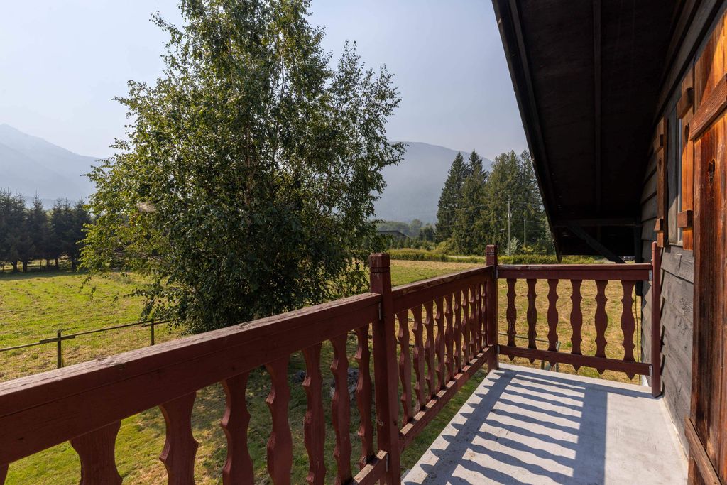 listing image 1103568795372881440