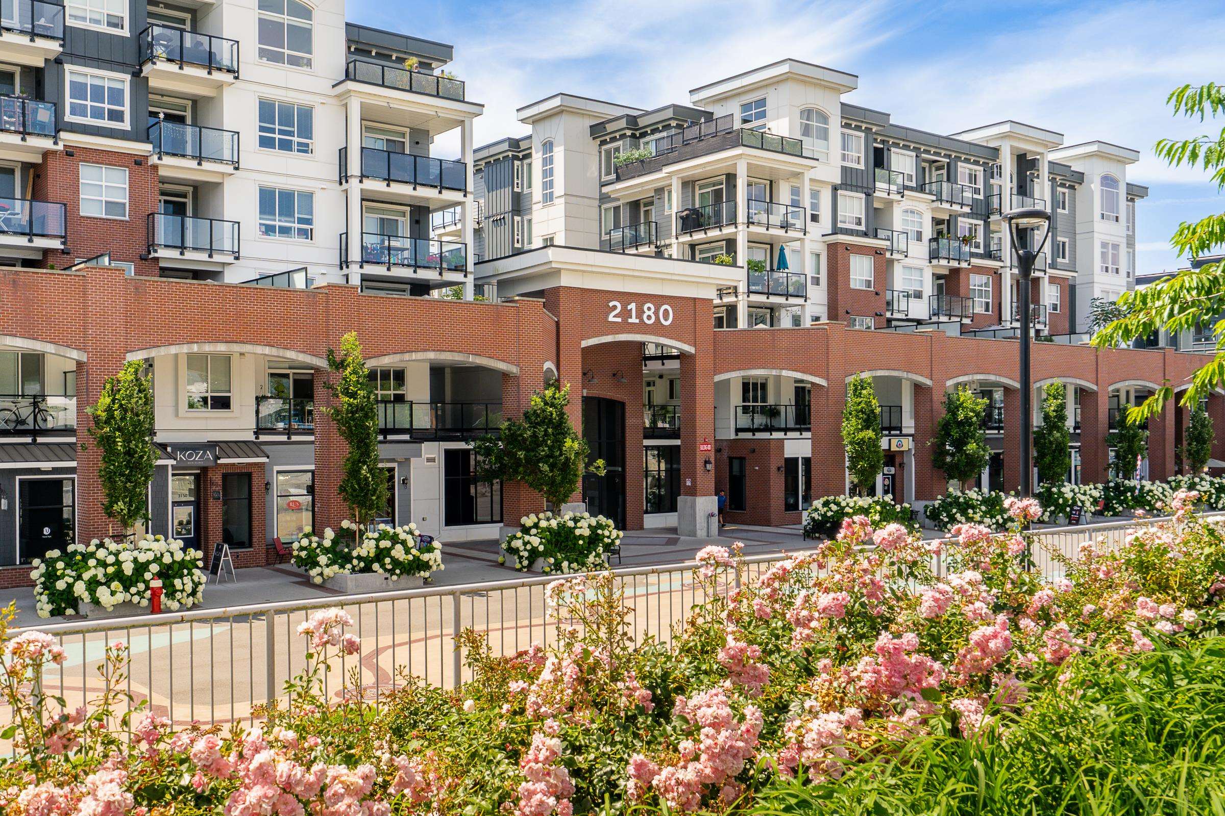 2180 Kelly Avenue 3223