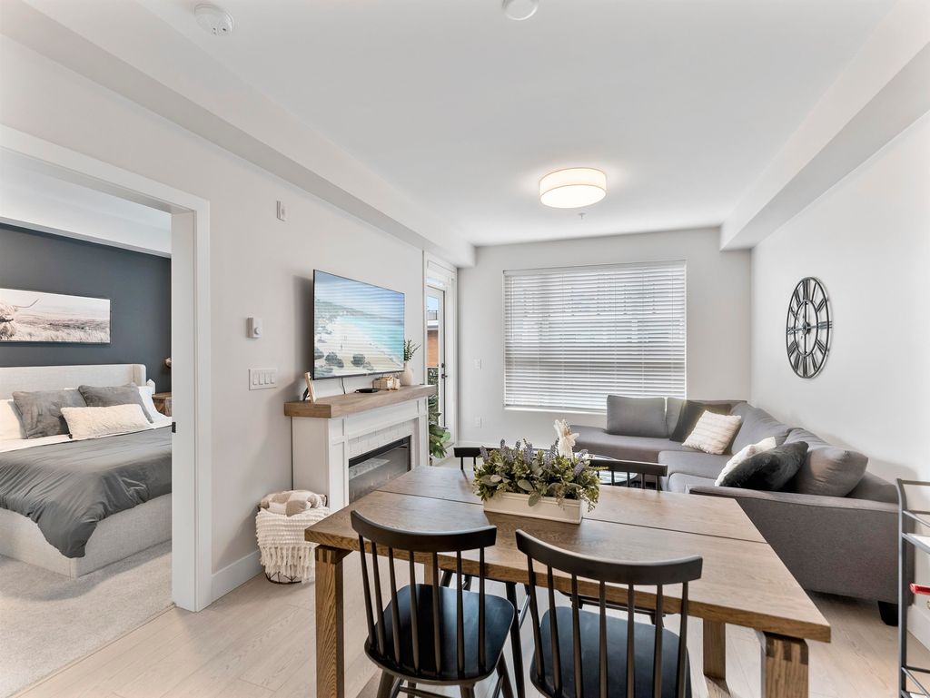 listing image 1105966943376338098