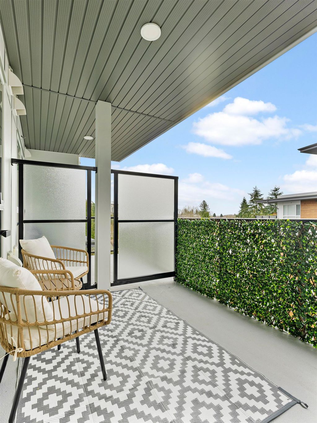 listing image 1109960614405322590