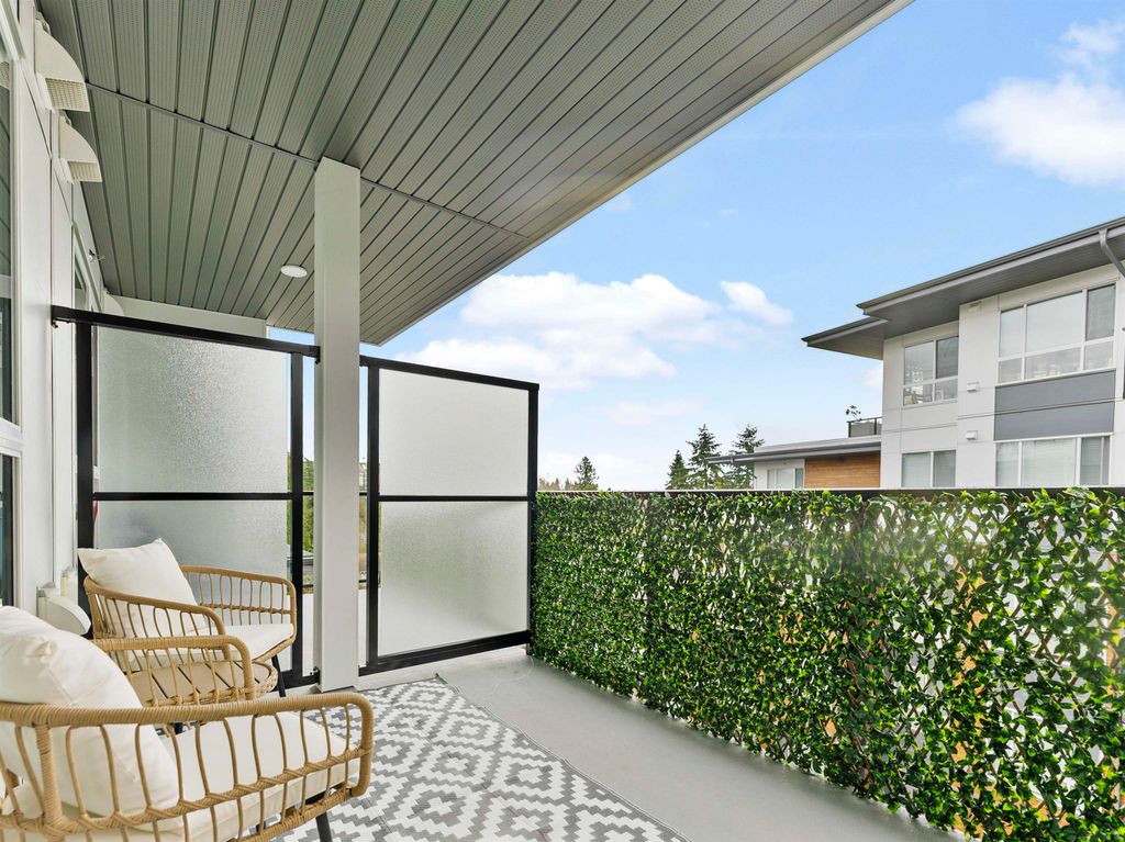 listing image 1105306829841238016