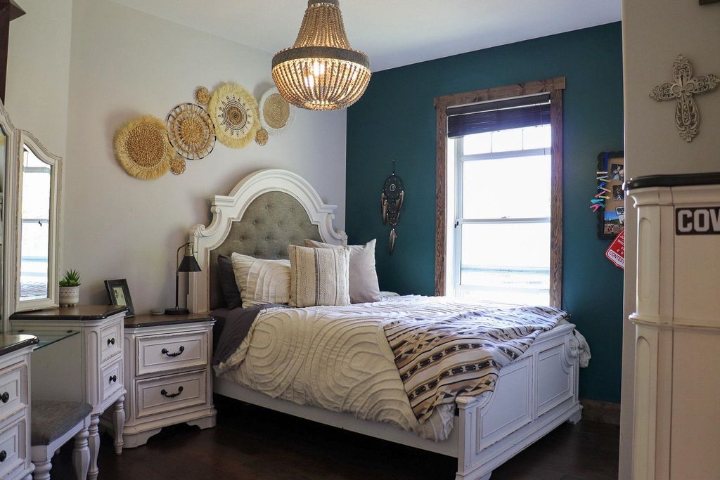 listing image 1104515768229306445