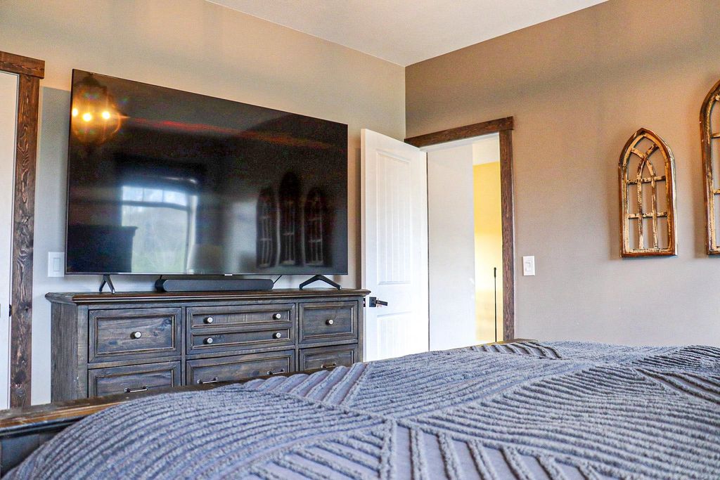 listing image 1105147762064297784