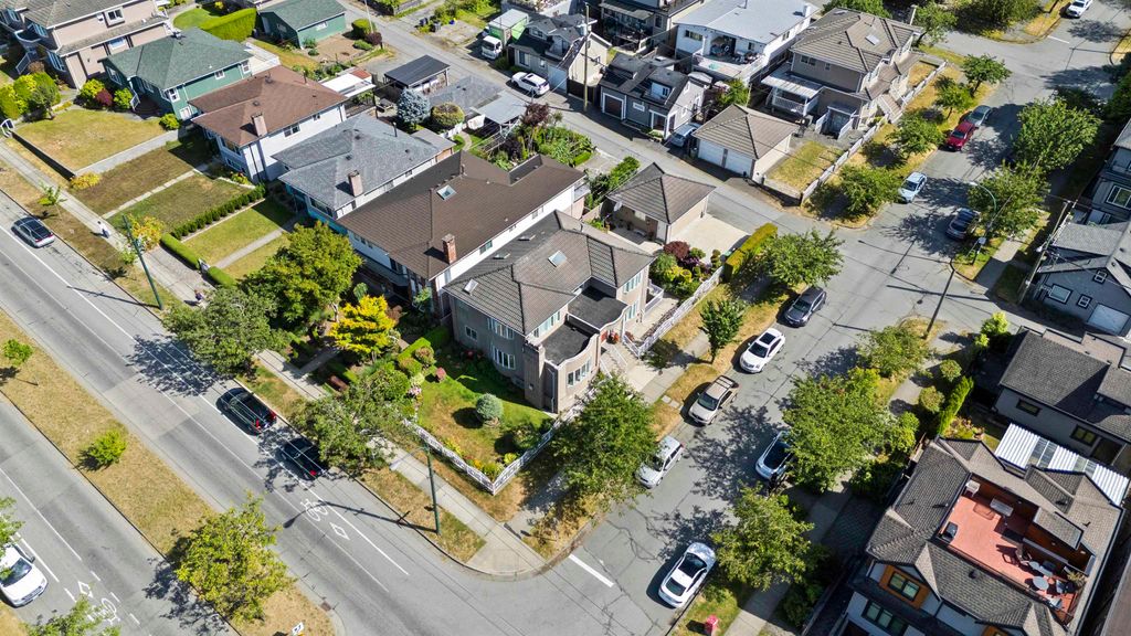 listing image 1103679628221430085