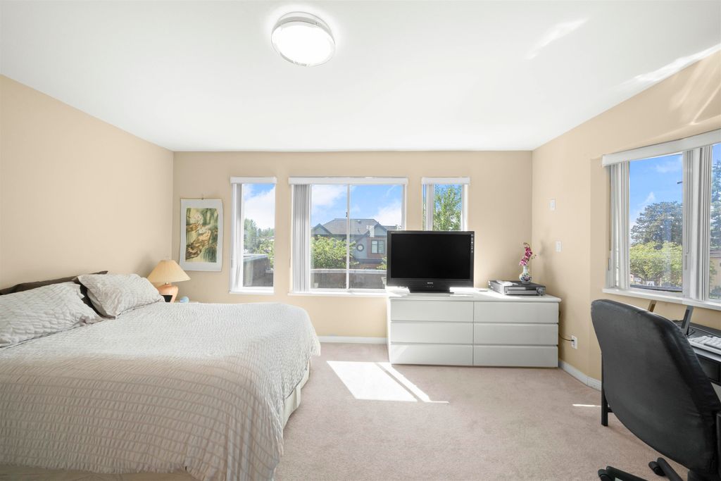 listing image 1106907003846982870