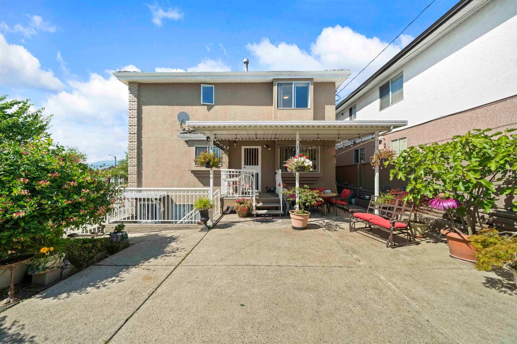 listing image 1100915796994670812