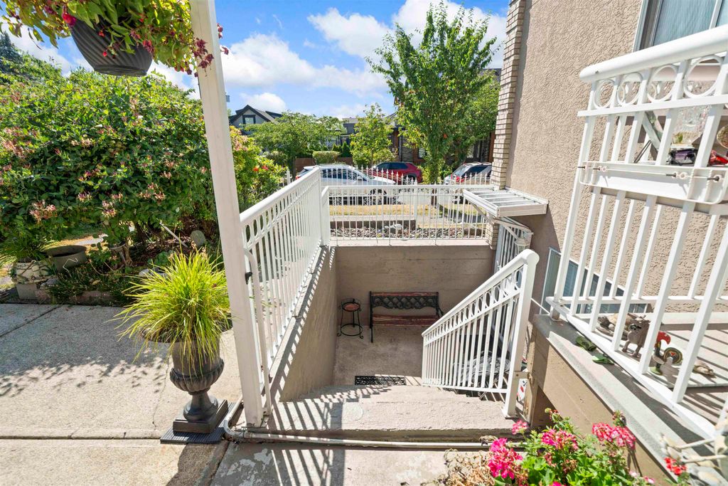 listing image 1100843551392075913
